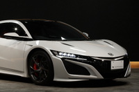 2017 Honda NSX NC1 Carbon-ceramic brakes, Alcantara seats, Carbon Roof