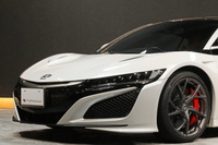 2017 Honda NSX NC1 Carbon-ceramic brakes, Alcantara seats, Carbon Roof