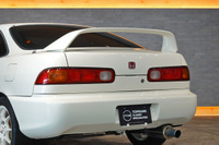 1996 Honda INTEGRA TYPE R DC2 Integra Type-R, Aftermarket Exahust Manifold, Muffler, OMP Steering Wheel