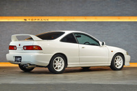 1996 Honda INTEGRA TYPE R DC2 Integra Type-R, Aftermarket Exahust Manifold, Muffler, OMP Steering Wheel