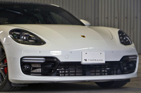 2020 Porsche PANAMERA 