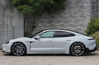 2022 Porsche Taycan null