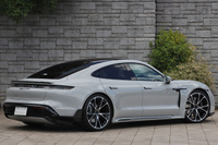 2022 Porsche Taycan null