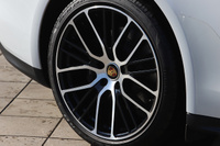 2021 Porsche PANAMERA 