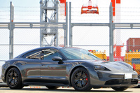 2022 Porsche Taycan 