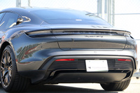 2022 Porsche Taycan 