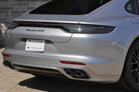 2021 Porsche PANAMERA null