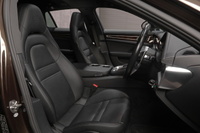2019 Porsche PANAMERA null