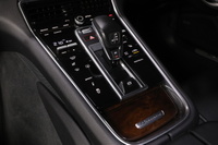 2019 Porsche PANAMERA null