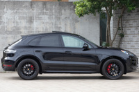 2021 Porsche MACAN null