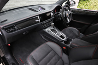 2021 Porsche MACAN null