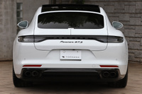 2024 Porsche PANAMERA null