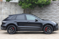 2024 Porsche MACAN 