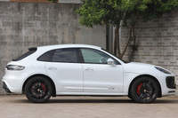 2023 Porsche MACAN null