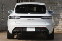 2023 Porsche MACAN null
