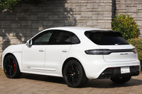 2023 Porsche MACAN null
