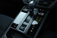 2023 Porsche MACAN null