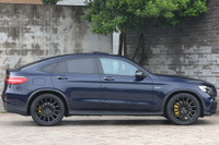 2017 Mercedes-AMG glc-class null