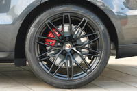 2022 Porsche MACAN null