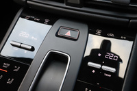 2022 Porsche MACAN null