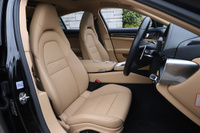 2023 Porsche PANAMERA null