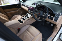 2019 Porsche CAYENNE 