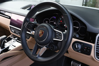 2019 Porsche CAYENNE 