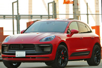 2022 Porsche MACAN 