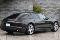 2018 Porsche PANAMERA 