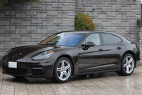 2018 Porsche PANAMERA 