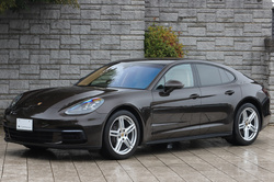 2018 Porsche PANAMERA