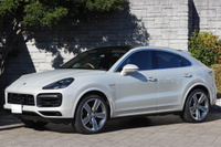 2021 Porsche CAYENNE null