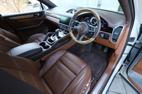 2021 Porsche CAYENNE null