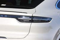 2021 Porsche CAYENNE null