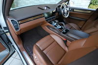 2021 Porsche CAYENNE null