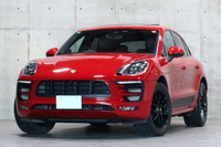 2018 Porsche MACAN null