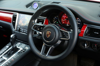 2018 Porsche MACAN null