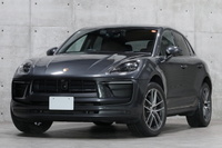 2022 Porsche MACAN null