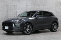 2022 Porsche MACAN null