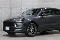 2022 Porsche MACAN null