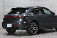 2022 Porsche MACAN null