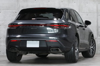 2022 Porsche MACAN null