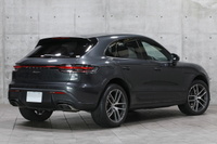 2022 Porsche MACAN null