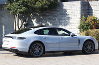 2022 Porsche PANAMERA null