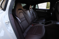 2022 Porsche PANAMERA null