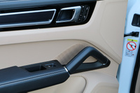 2022 Porsche CAYENNE 