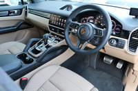 2022 Porsche CAYENNE 