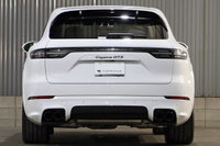 2022 Porsche CAYENNE 