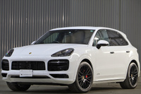 2022 Porsche CAYENNE 
