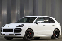 2022 Porsche CAYENNE 